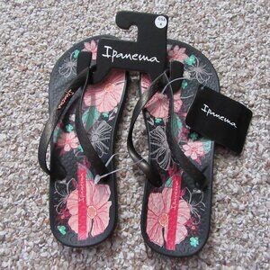 NWT Women's Ipanema Flip Flops Black Size 6